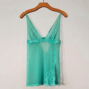 Victoria's Secret Vintage Lace & Mesh Slip Small